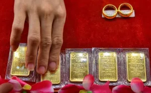 Giá vàng giảm 300.000 đồng/lượng