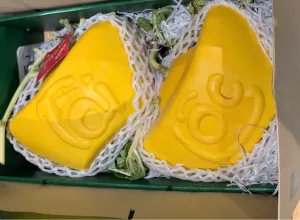 Trái cây tạo hình Tết: Rủi ro cao, giá trị lớn giữa mùa mưa trái vụ