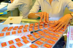 Giá vàng trong tuần biến động mạnh