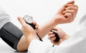 Tăng huyết áp ở người cao tuổi: Những biến chứng nguy hiểm và cách phòng ngừa
