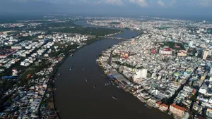 Cần Thơ : Dừng đấu giá đất công, rà soát nhà công vụ phục vụ sáp nhập