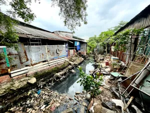 Dự án 'treo' kéo dài: Người dân sống mòn trên đất của mình