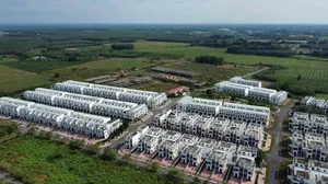 Đề xuất đánh thuế nhà bỏ hoang để giảm lãng phí