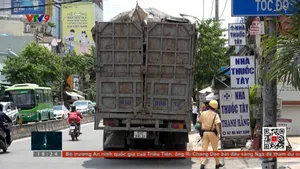 Xử lý xe chở vật liệu xây dựng ảnh hưởng đời sống người dân