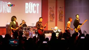 Ban nhạc "Bức Tường" kỷ niệm sinh nhật lần thứ 30 tại Pháp
