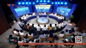 Cầu nối thực chất chính quyền với người dân