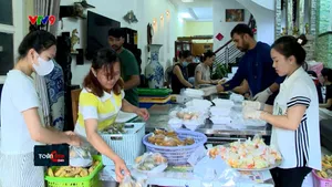Ấm lòng bửa cơm 0 đồng