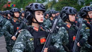Những bông hồng thép trên thao trường diễu binh