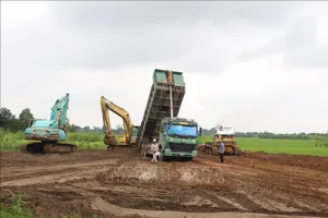 Rộn ràng trên các công trình, dự án chuẩn bị khởi công, khánh thành