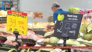 Người tiêu dùng ngày càng thận trọng giữa áp lực giá cả