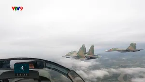 Không quân huấn luyện bay chuẩn bị lễ diễu binh, diễu hành