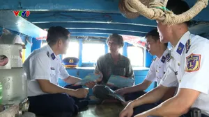 Cảnh sát biển đồng hành cùng ngư dân