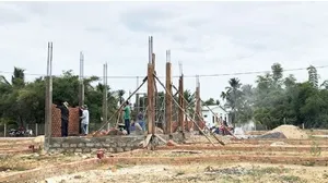 Tự xây nhà trên đất phân lô vẫn phải xin giấy phép