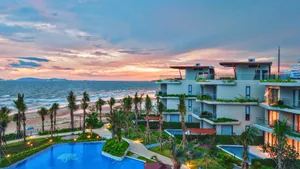 Resort biển sắp vận hành hấp dẫn dòng tiền đầu tư