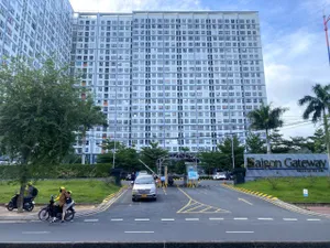 Cư dân chung cư Saigon Gateway bắt đầu nhận sổ hồng sau 6 năm chờ đợi