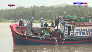 Khánh Hòa: Buộc sơ tán người dân vùng xung yếu