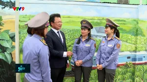 Những người gác tàu, canh sự sống