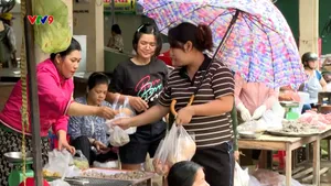 Giá thực phẩm chợ vùng lũ tăng