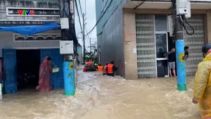 Dũng cảm cứu dân trong vùng lũ