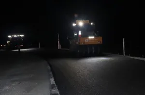 Xuyên đêm thi công trên cao tốc Cần Thơ-Cà Mau hoàn thành tuyến chính trước ngày 19/12