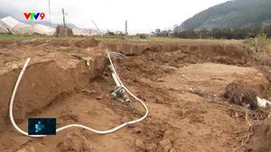 Lũ cuốn đất sản xuất ở vùng rau lớn nhất nước