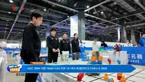 Học sinh Việt Nam lọt top 10 cuộc thi VEX Robotics Châu Á