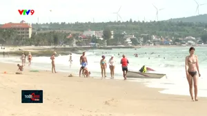 Mũi Né hút khách trú đông