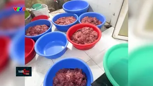 Thêm một đường dây làm thịt bò giả bị triệt phá