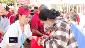 Tết nhân ái về vùng lũ