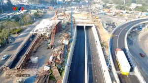 Thông xe hầm chui lớn nhất nút giao An Phú