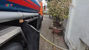 Hé lộ chiêu trò của các ông trùm đường dây xăng giả