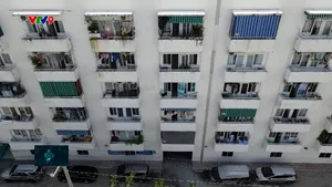 Thị trường bất động sản bước vào năm Bính Ngọ với tâm lý thận trọng