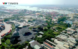 Đồng Nai: Bãi tập kết giữa khu dân cư khiến đời sống người dân bị ảnh hưởng