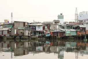 Hơn 73% nhà ven kênh tại TP Hồ Chí Minh xây dựng không phép