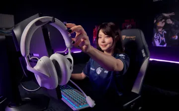 Alienware ra mắt tai nghe mới cho game thủ