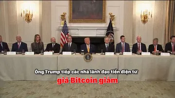 Ông Trump tiếp các nhà lãnh đạo tiền điện tử, giá Bitcoin giảm