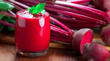 Lợi ích khi uống nước ép củ cải đường vào buổi sáng