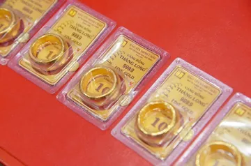 Giá vàng ngày 26/3: Giá vàng nhẫn bằng vàng miếng