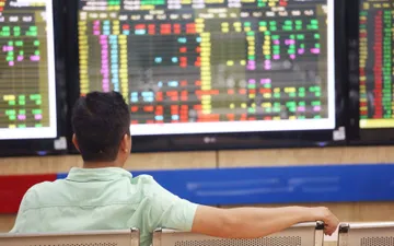 Chứng khoán tăng mạnh trong ngày đầu vận hành hệ thống KRX