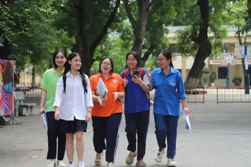 Cập Nhật Điểm Thi Lớp 10 Năm 2025: Thêm Bốn Địa Phương Công Bố Kết Quả