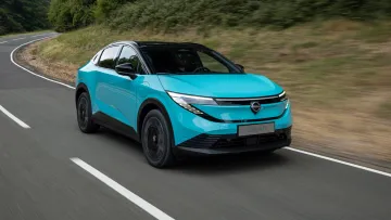 Từ "em út" hatchback thành SUV fastback đẹp "nghẹt thở"
