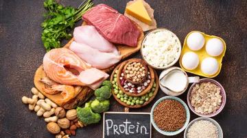Gym + protein: ăn bao nhiêu là "vừa xô"? Quá tay thì sao?