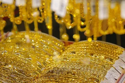 Sáng 10/6: Giá vàng thế giới giảm, vàng trong nước tiếp tục “bất động”