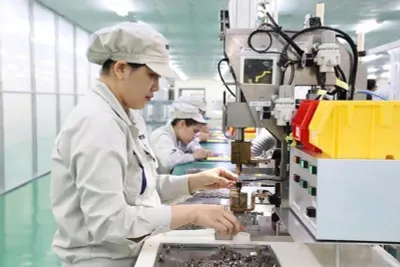 VCCI đề xuất bỏ cấp giấy phép đầu tư ra nước ngoài