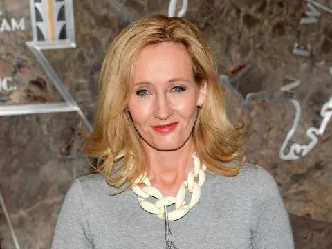 JK Rowling bị chỉ trích 'chiếm hữu văn hóa' của thổ dân da đỏ