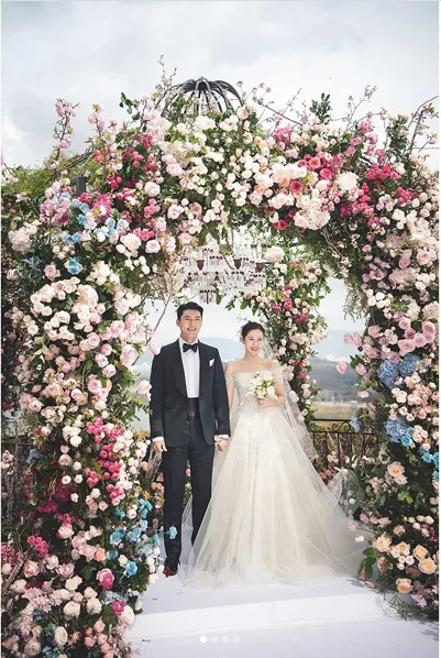 Image hình ảnh hình ảnh hình ảnh hình ảnh hình ảnh hình ảnh hình ảnh hình ảnh hình ảnh hình ảnh Son Ye Jin - Hình ảnh chính thức từ đám cưới của Hyun Bin và Son Ye Jin được ...