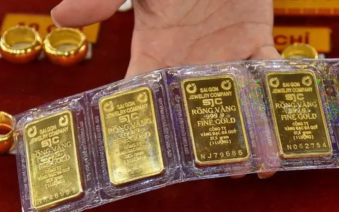 Giá vàng ngày 28/7: Vàng trong nước "đi ngang"