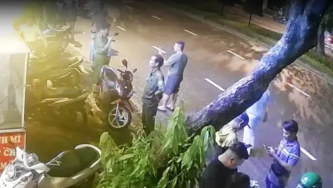 Nam thanh niên nghi bị sát hại trong hẻm đường Tô Ký (TP Hồ Chí Minh)