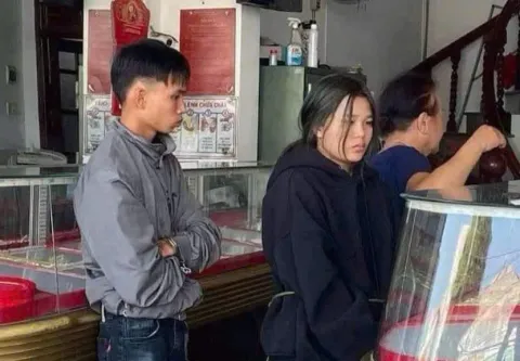 Bắt 2 chị em rủ nhau đi cướp 8 chỉ vàng ở Đắk Lắk