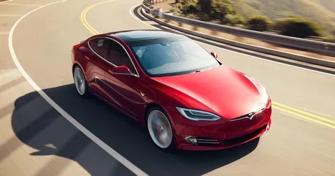 Tesla tăng giá Model S tại Mỹ